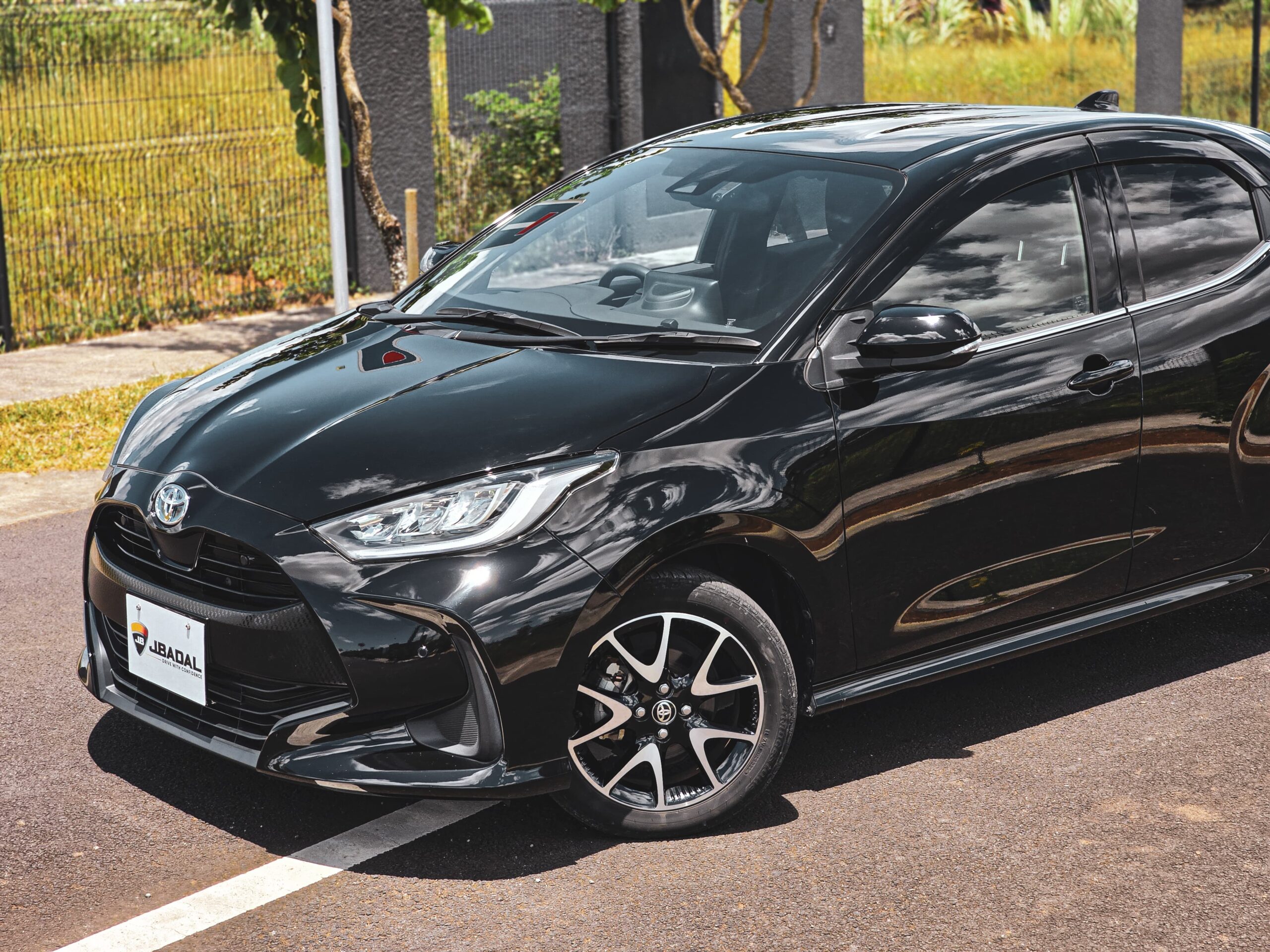 Toyota Yaris Hybrid Z ??? Jbadal