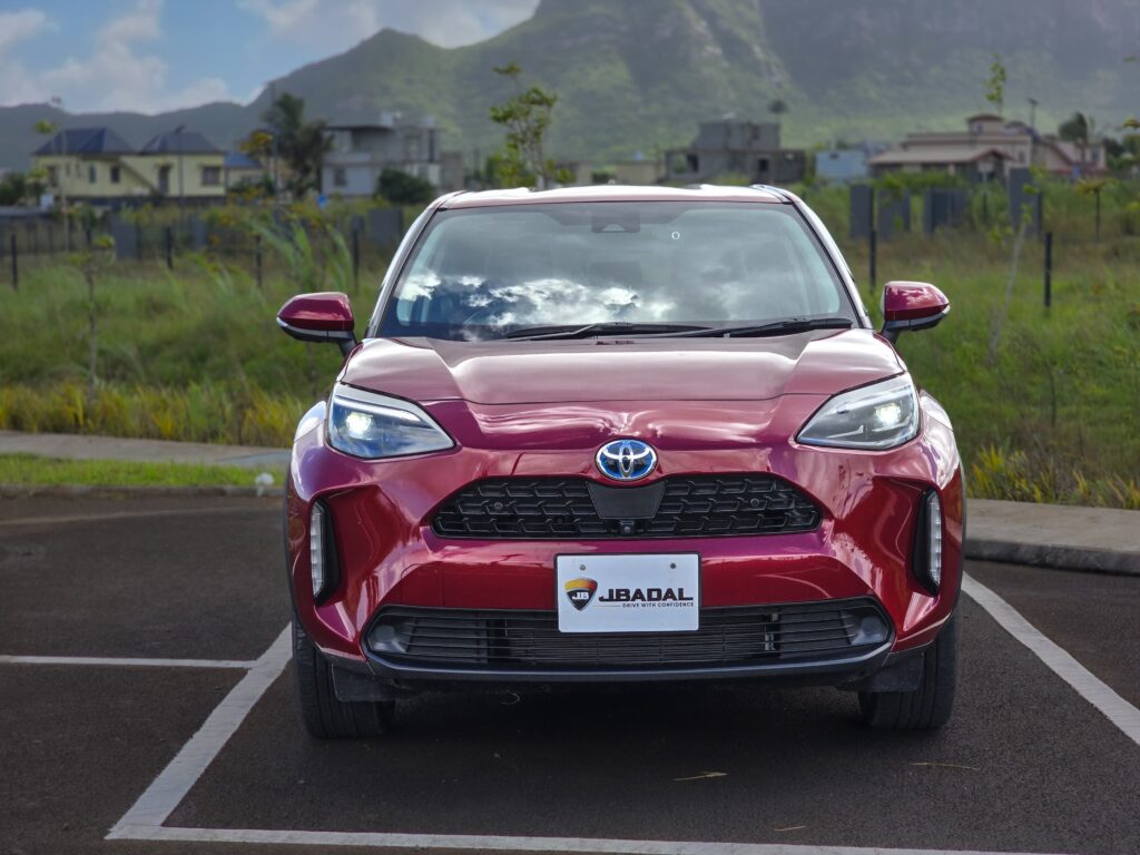 Toyota Yaris Hybrid Z ??? Jbadal